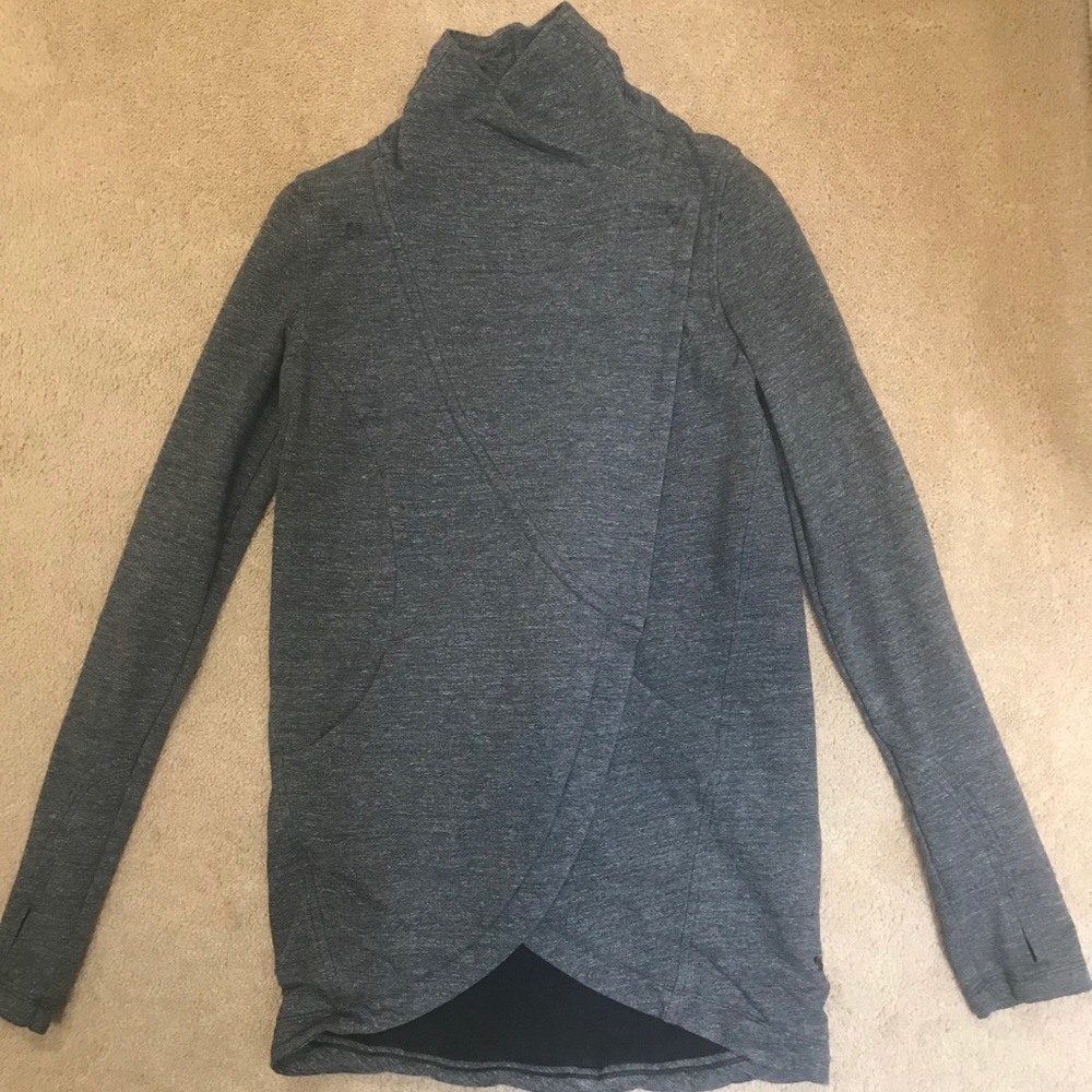 Lululemon gray sweatshirt wrap size 4